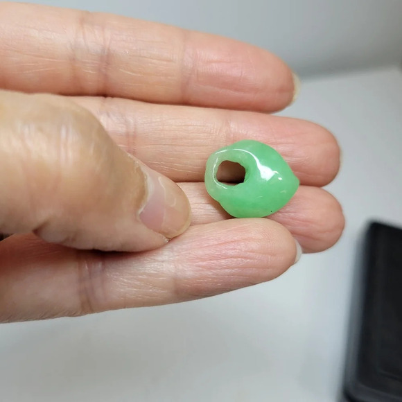 natural jade heart shaped pendant for necklace charm - Picture 3 of 7